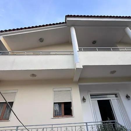 Villa E Verdhe - Peaceful Family Retreat With Balcony ヴィラ *